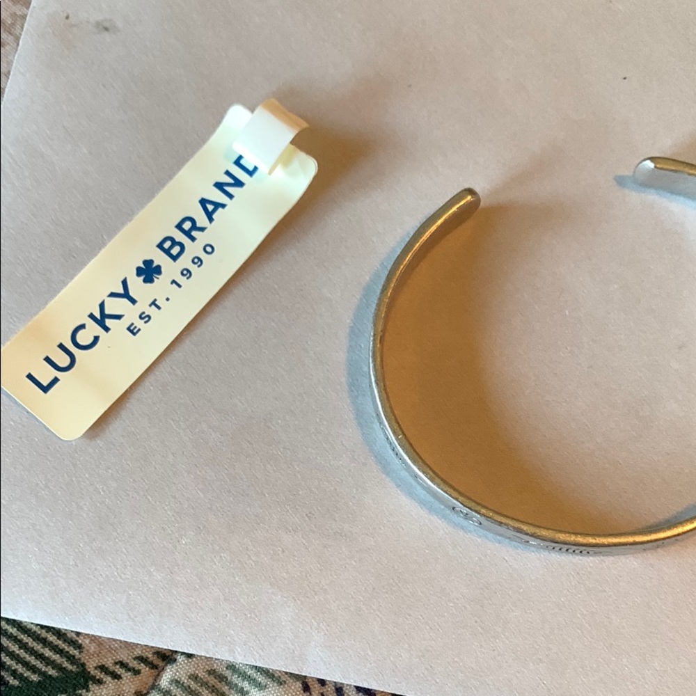 Silver Fish Patterned Bracelet - Picture 3 of 5